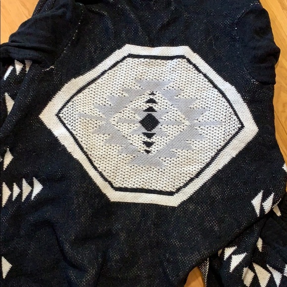Patterned Cardigan - Picture 3 of 3